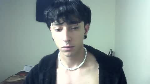 Snapshot of boy_fox_guys chatting on December 15, 2024, 12:40 am Boy Astro online show from December 15, 2024, 12:40 am