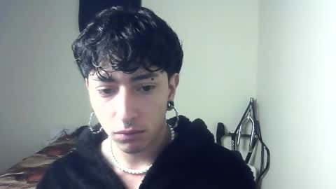 Snapshot of boy_fox_guys chatting on December 16, 2024, 11:55 am Boy Astro online show from December 16, 2024, 11:55 am