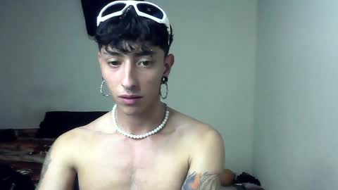 Snapshot of boy_fox_guys chatting on January 9, 2025, 1:39 am Boy Astro online show from January 9, 2025, 1:39 am