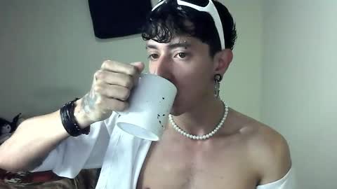 Snapshot of boy_fox_guys chatting on January 23, 2025, 11:58 am Boy Astro online show from January 23, 2025, 11:58 am