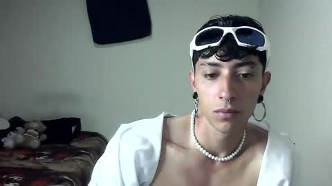 Snapshot of boy_fox_guys chatting on January 24, 2025, 4:49 pm Boy Astro online show from January 24, 2025, 4:49 pm
