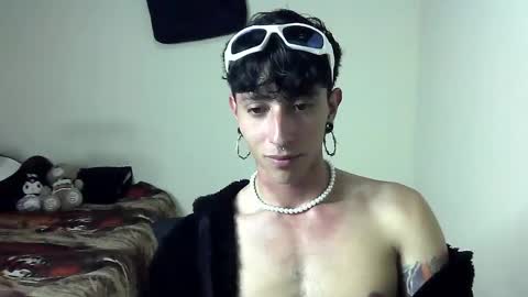 Snapshot of boy_fox_guys chatting on January 26, 2025, 11:50 pm Boy Astro online show from January 26, 2025, 11:50 pm