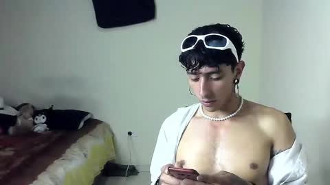 Snapshot of boy_fox_guys chatting on January 29, 2025, 11:14 pm Boy Astro online show from January 29, 2025, 11:14 pm