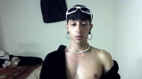 Snapshot of boy_fox_guys chatting on January 30, 2025, 1:10 pm Boy Astro online show from January 30, 2025, 1:10 pm