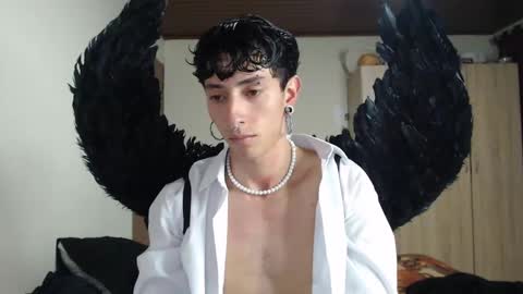 Snapshot of boy_fox_guys chatting on February 14, 2025, 11:53 pm Boy Astro online show from February 14, 2025, 11:53 pm