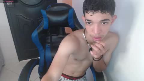 Snapshot of boy_slim07 chatting on September 13, 2025, 2:39 pm boy_slim07 online show from September 13, 2025, 2:39 pm