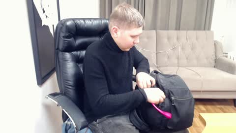 Snapshot of boy_sweet7 chatting on January 19, 2025, 3:29 am John online show from January 19, 2025, 3:29 am