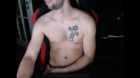 boy_t0y89 online show from December 10, 2024, 6:49 pm