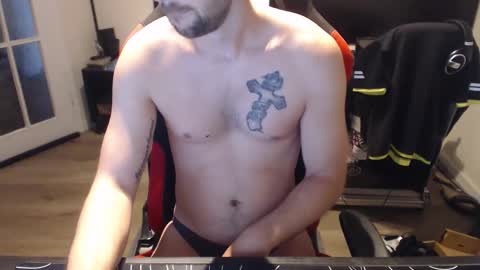 boy_t0y89 online show from November 3, 2025, 6:25 am