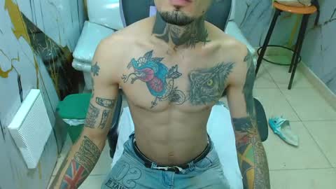 boy_tatto77 online show from May 4, 2026, 12:01 pm