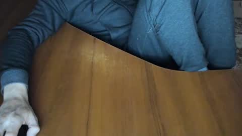 BoyApollon online show from December 3, 2025, 7:27 am