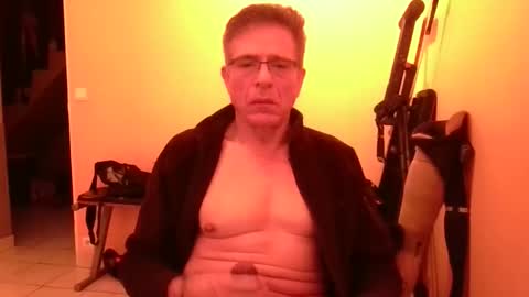 boyaroues online show from April 27, 2026, 10:19 pm