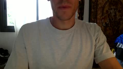 boybcn94 online show from May 3, 2026, 4:46 pm