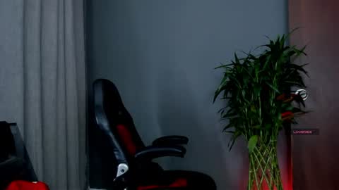 boyc02_ online show from June 29, 2026, 12:49 pm