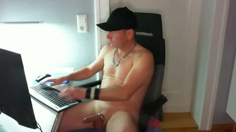 Julian online show from December 19, 2024, 9:17 pm