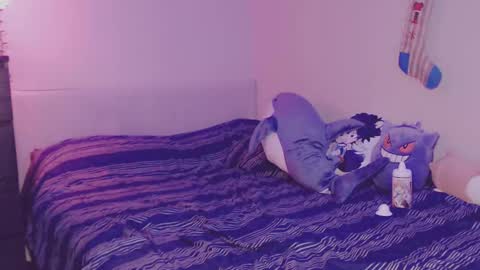 Snapshot of boycurious95 chatting on December 2, 2024, 2:42 am Atari online show from December 2, 2024, 2:42 am