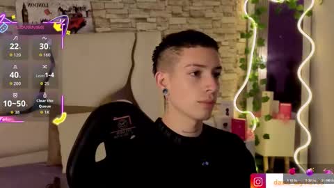 boyfox_tay online show from February 2, 2026, 7:34 pm