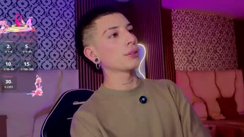 boyfox_tay online show from May 24, 2026, 4:17 am