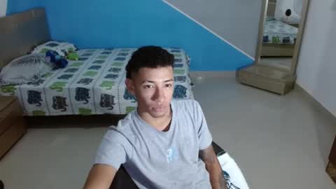 Snapshot of boyhot_sw chatting on February 13, 2025, 1:19 am boyhot_sw online show from February 13, 2025, 1:19 am