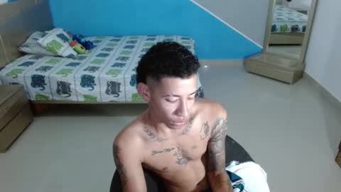 Snapshot of boyhot_sw chatting on February 14, 2025, 1:45 am boyhot_sw online show from February 14, 2025, 1:45 am