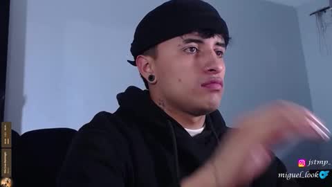 Snapshot of boylatin_777 chatting on October 12, 2025, 11:42 am miguel online show from October 12, 2025, 11:42 am