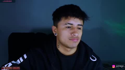 Snapshot of boylatin_777 chatting on November 7, 2025, 3:45 pm miguel online show from November 7, 2025, 3:45 pm