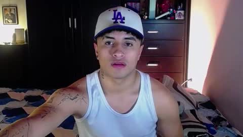 Snapshot of boylatin_777 chatting on March 8, 2026, 2:54 pm miguel online show from March 8, 2026, 2:54 pm