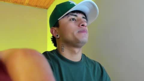 Snapshot of boylatin_777 chatting on March 22, 2026, 12:03 am miguel online show from March 22, 2026, 12:03 am