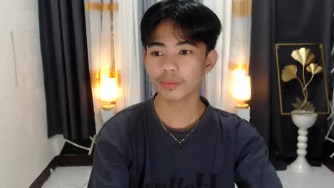 Snapshot of boynextdoor4ux chatting on January 7, 2025, 1:46 pm HI IM JAMES DONT FORGET GIVE ME THUMBS UP AND JOIN TO MY FANCLUB online show from January 7, 2025, 1:46 pm
