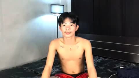 Snapshot of boynextdoor4ux chatting on March 3, 2025, 3:53 pm HI IM JAMES DONT FORGET GIVE ME THUMBS UP AND JOIN TO MY FANCLUB online show from March 3, 2025, 3:53 pm