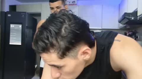 Angelo Mark Fernando Taylor online show from October 15, 2025, 11:32 am