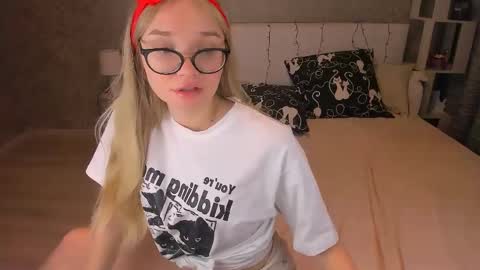 BoysLoveBlondee online show from January 22, 2025, 11:32 pm