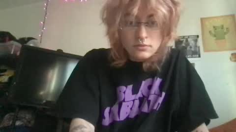 boywithbug online show from February 26, 2025, 1:41 pm