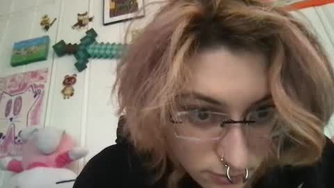 boywithbug online show from March 4, 2025, 4:20 pm