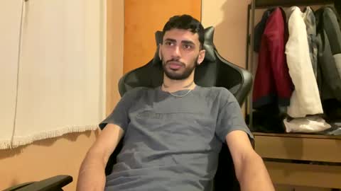 boyzinm2 online show from September 19, 2025, 9:37 pm