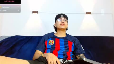 Snapshot of br4ndon_cooper chatting on November 21, 2025, 2:16 pm Brandon online show from November 21, 2025, 2:16 pm