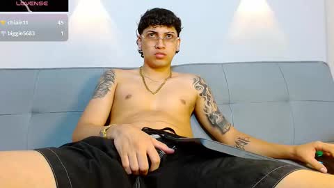 Snapshot of br4ndon_cooper chatting on November 27, 2025, 6:10 pm Brandon online show from November 27, 2025, 6:10 pm