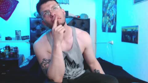 Snapshot of brad_hot_boy chatting on December 2, 2024, 5:48 pm brad hot boy online show from December 2, 2024, 5:48 pm