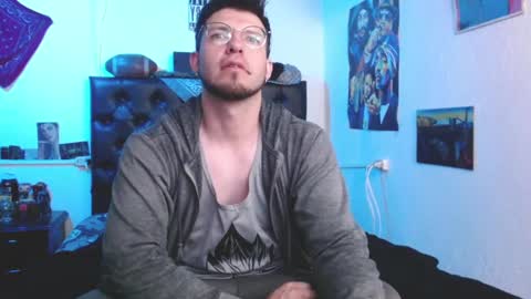 Snapshot of brad_hot_boy chatting on December 18, 2024, 3:15 am brad hot boy online show from December 18, 2024, 3:15 am