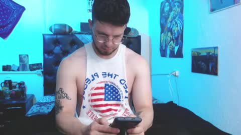 Snapshot of brad_hot_boy chatting on January 6, 2025, 3:40 pm brad hot boy online show from January 6, 2025, 3:40 pm