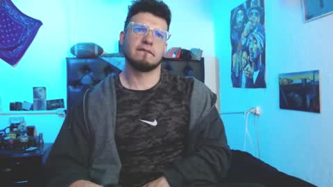 brad hot boy online show from February 3, 2026, 4:01 pm