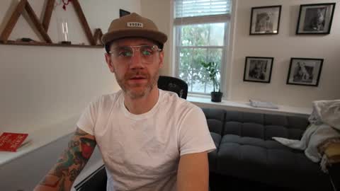 BradBronton online show from February 18, 2026, 7:32 pm