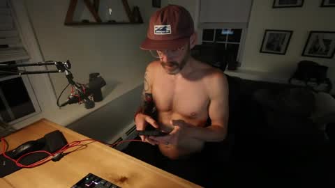BradBronton online show from May 8, 2026, 1:00 am