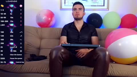 Bradley Colton Independ Model online show from December 9, 2024, 3:22 pm