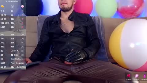 Bradley Colton Independ Model online show from December 15, 2024, 4:59 pm