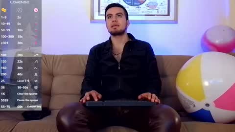 Bradley Colton Independ Model online show from December 25, 2024, 2:34 pm