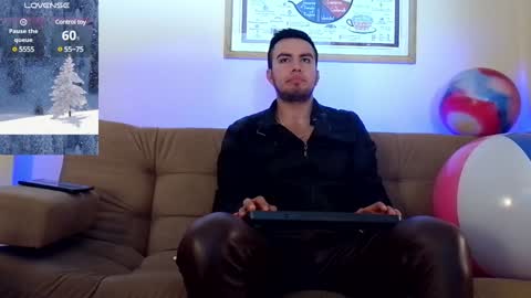 Bradley Colton Independ Model online show from January 14, 2025, 1:17 pm