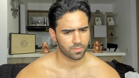 bradleymartin7 online show from February 8, 2025, 2:26 am