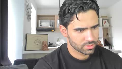 bradleymartin7 online show from February 16, 2025, 7:16 pm