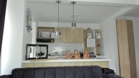 bradleymartin7 online show from February 27, 2025, 10:20 pm